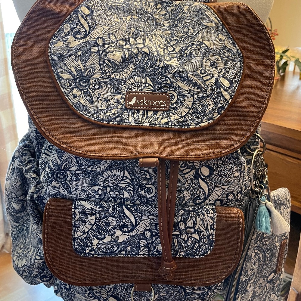 Sakroots euc backpack with matching pouch and owl tassel keychain
